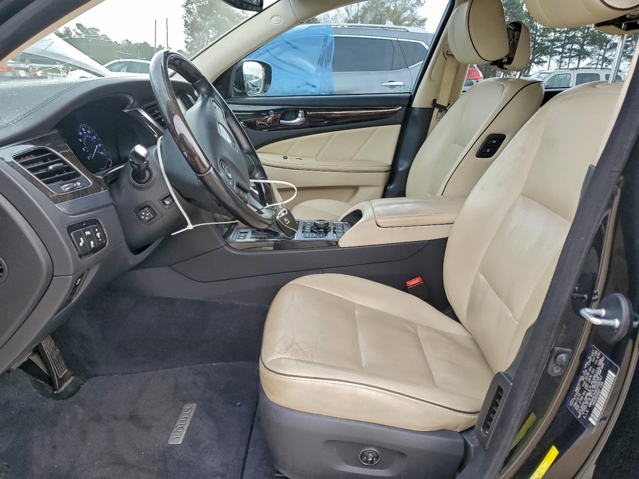 Hyundai Equus Signature Image 7