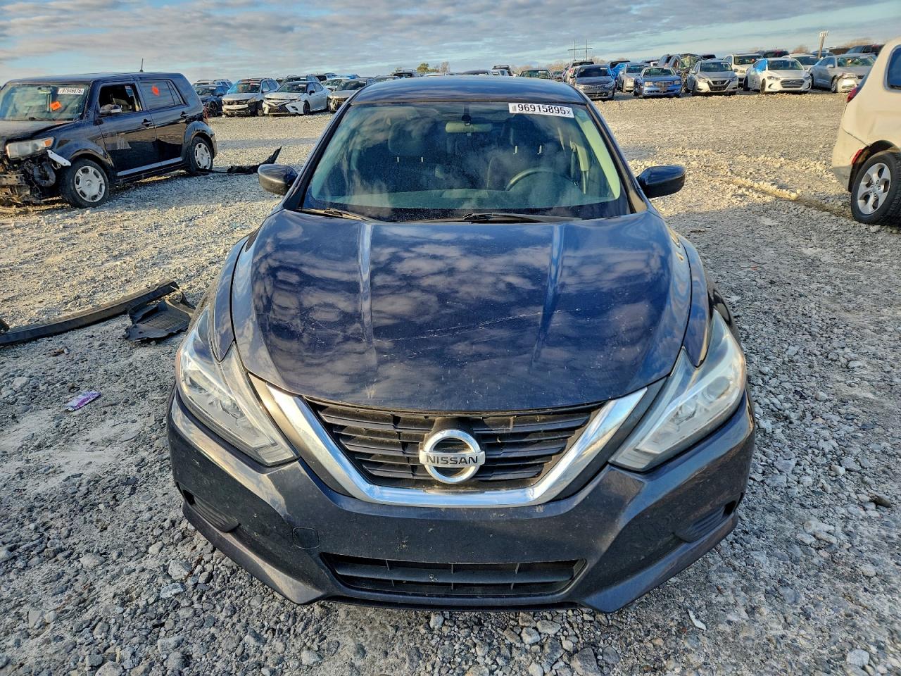 Nissan Altima 2.5 Image 3