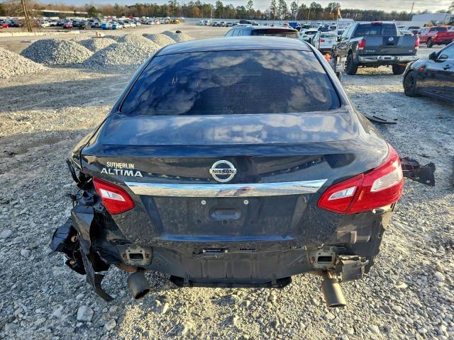 Nissan Altima 2.5 Image 5