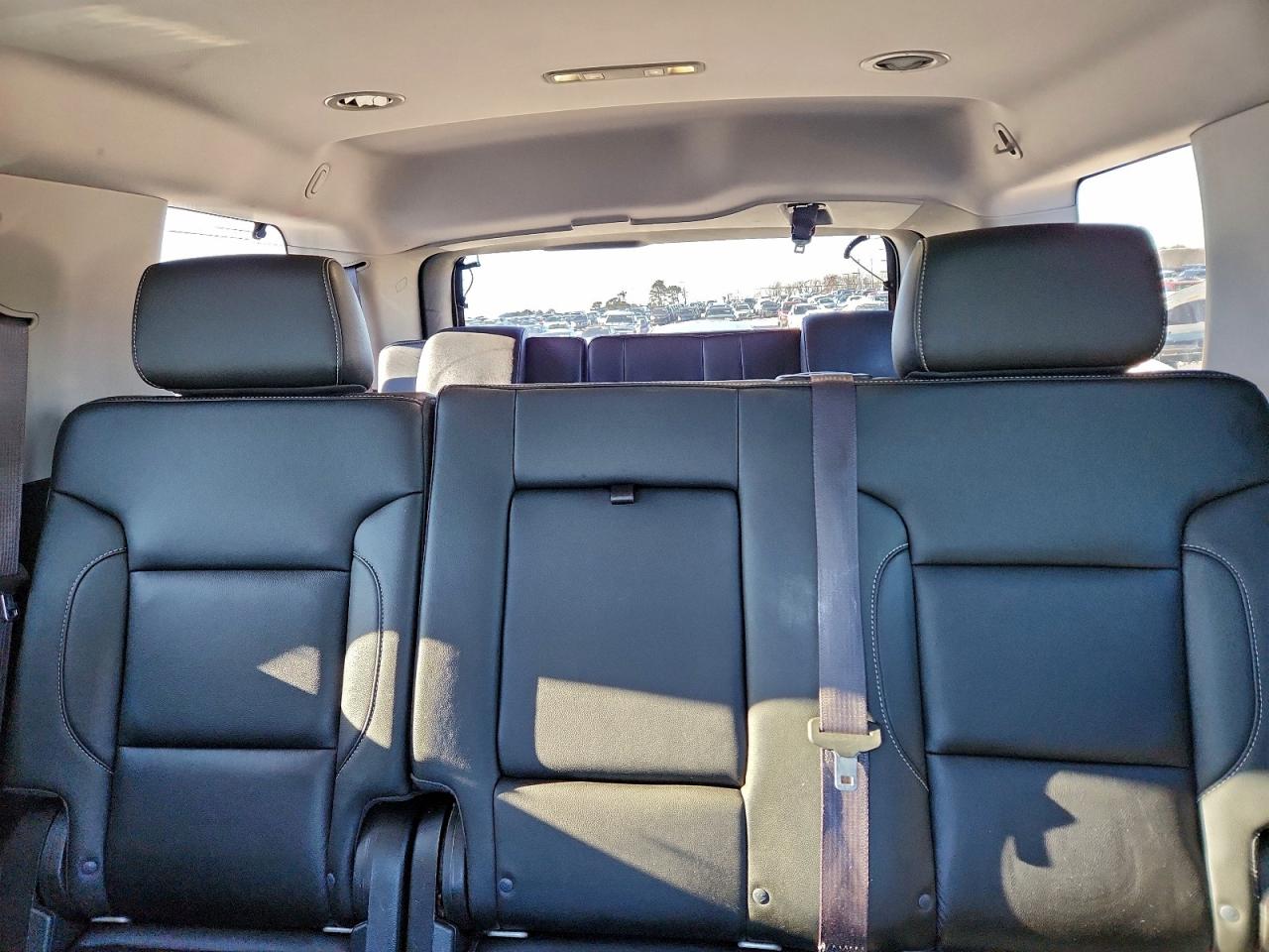 Chevrolet Tahoe C1500 Lt Image 3