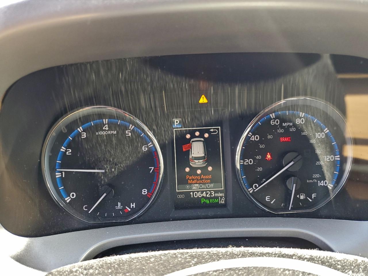 Toyota RAV4 Limited Image 8