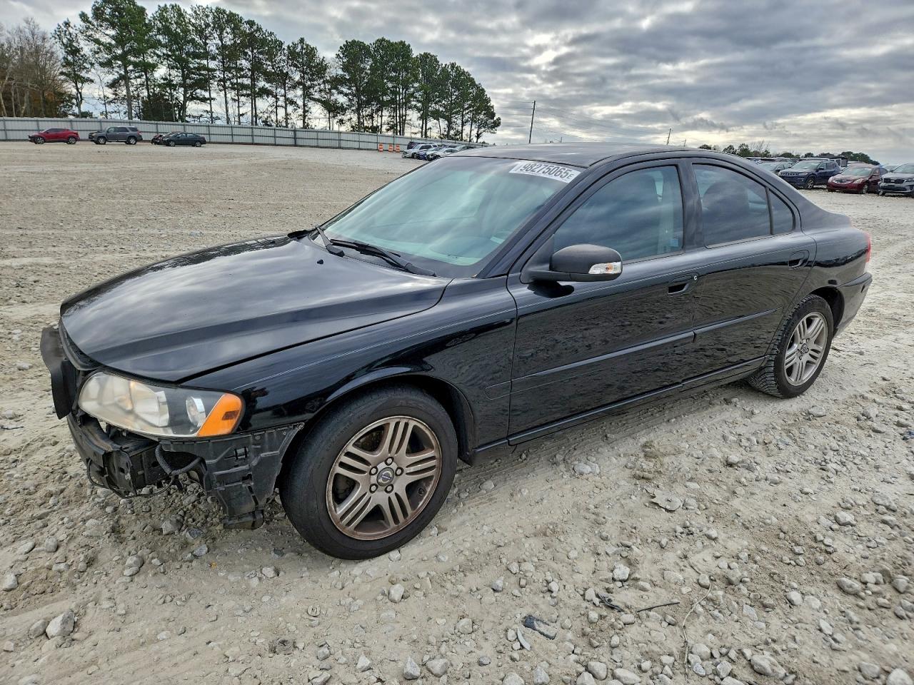 Volvo S60 2.5t Image 1