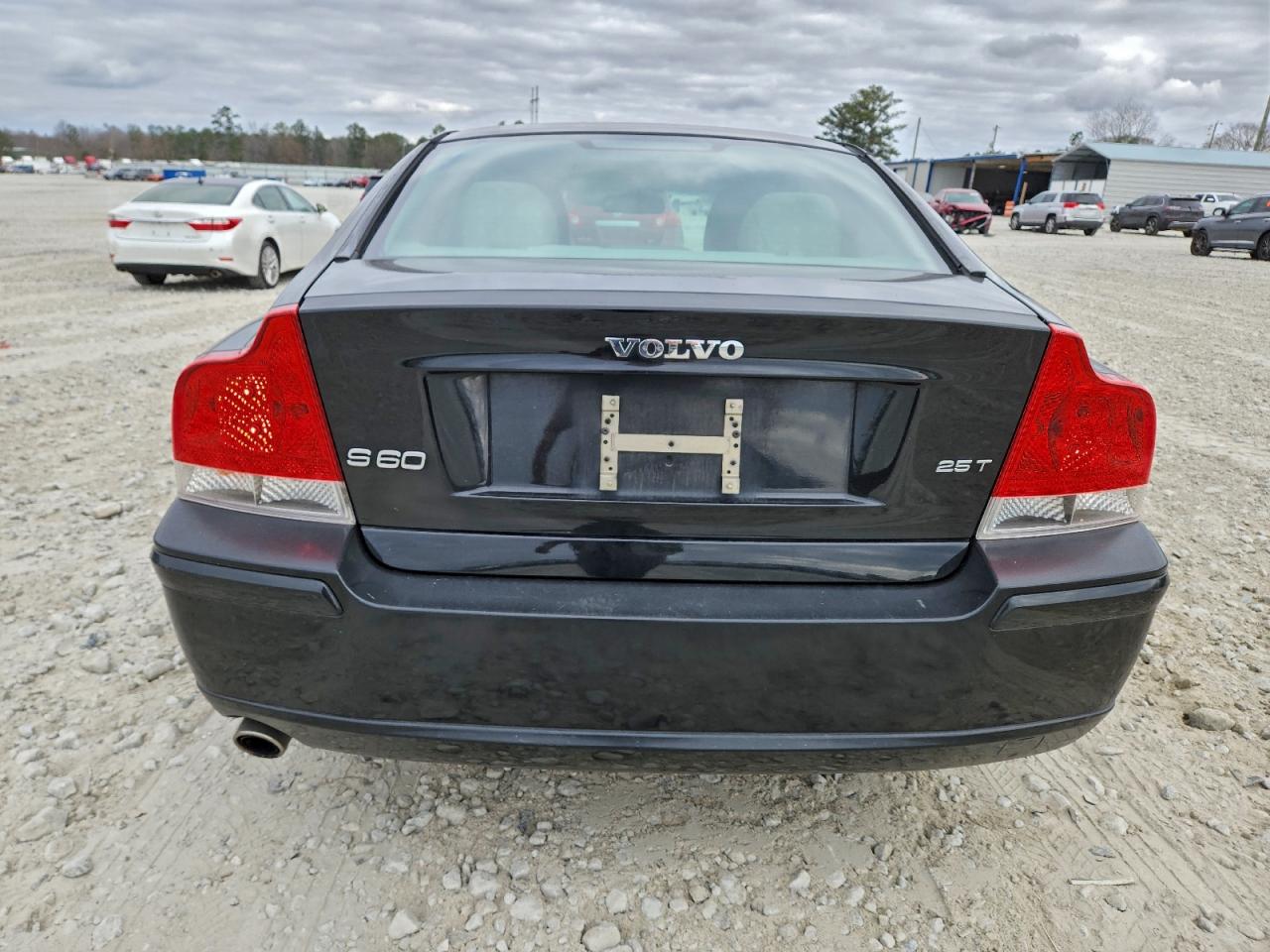 Volvo S60 2.5t Image 8