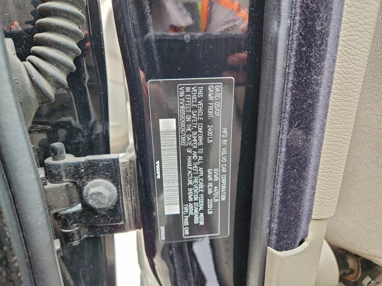 Volvo S60 2.5t Image 9