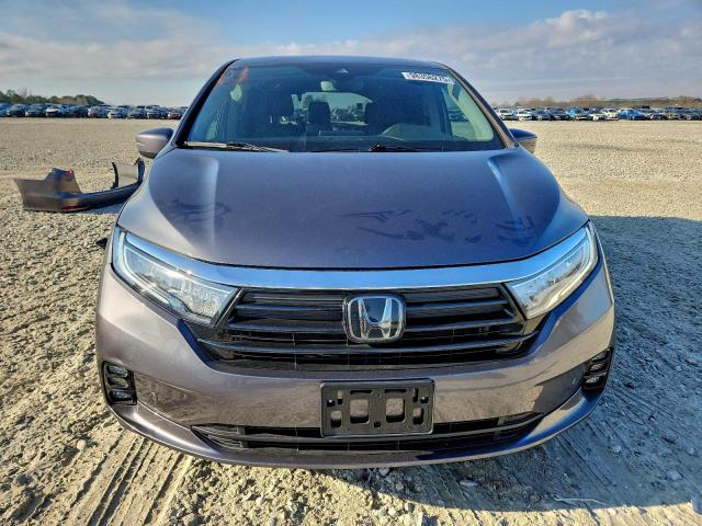 Honda Odyssey Touring Image 10