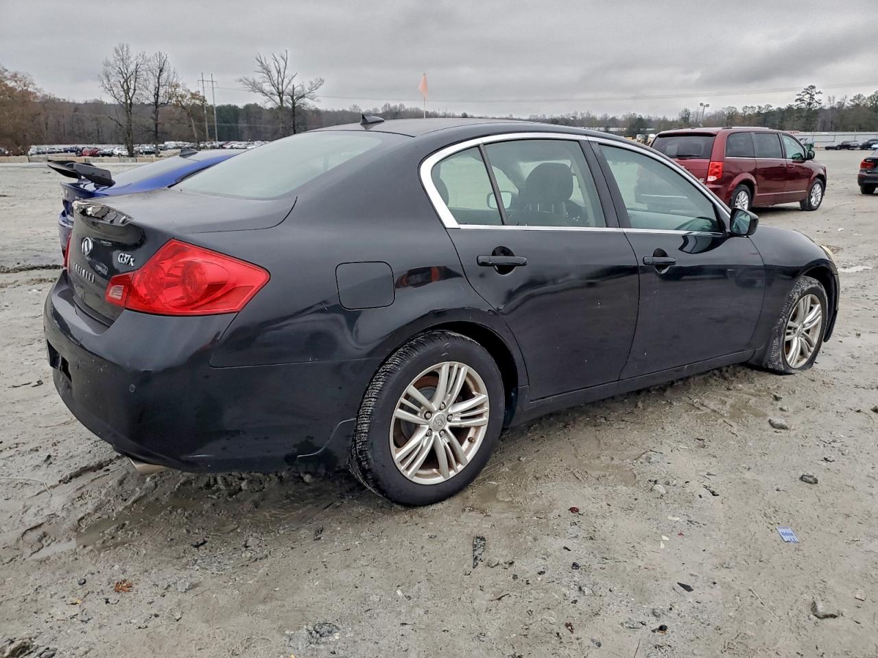 INFINITI G37 Image 4