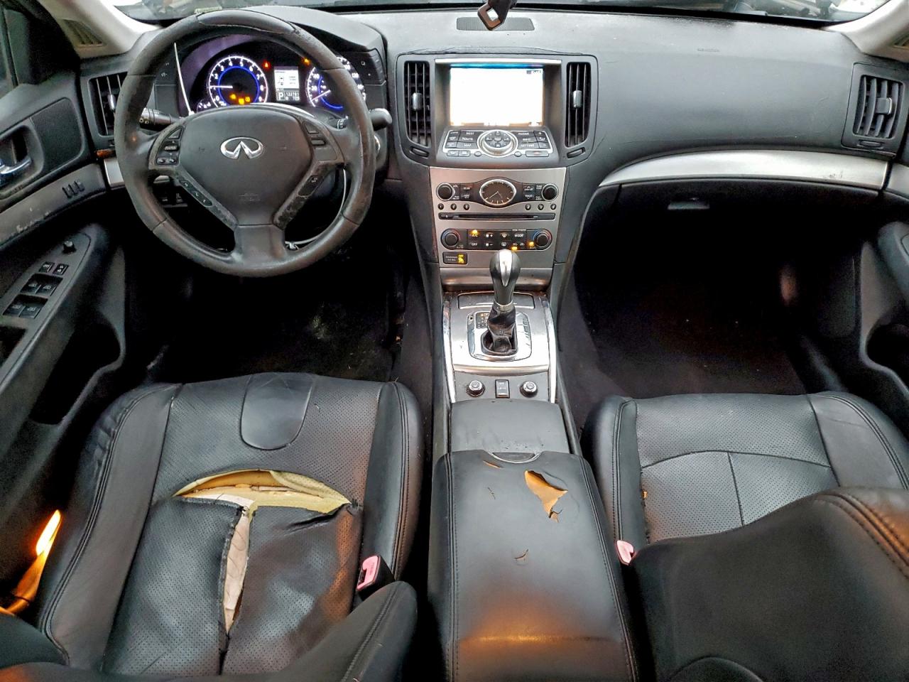 INFINITI G37 Image 3