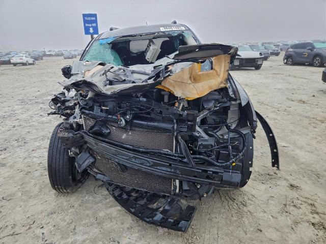 Nissan Rogue S Image 2