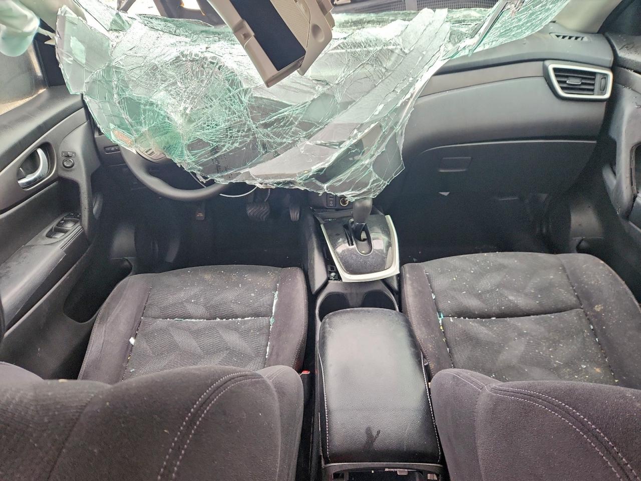 Nissan Rogue S Image 13