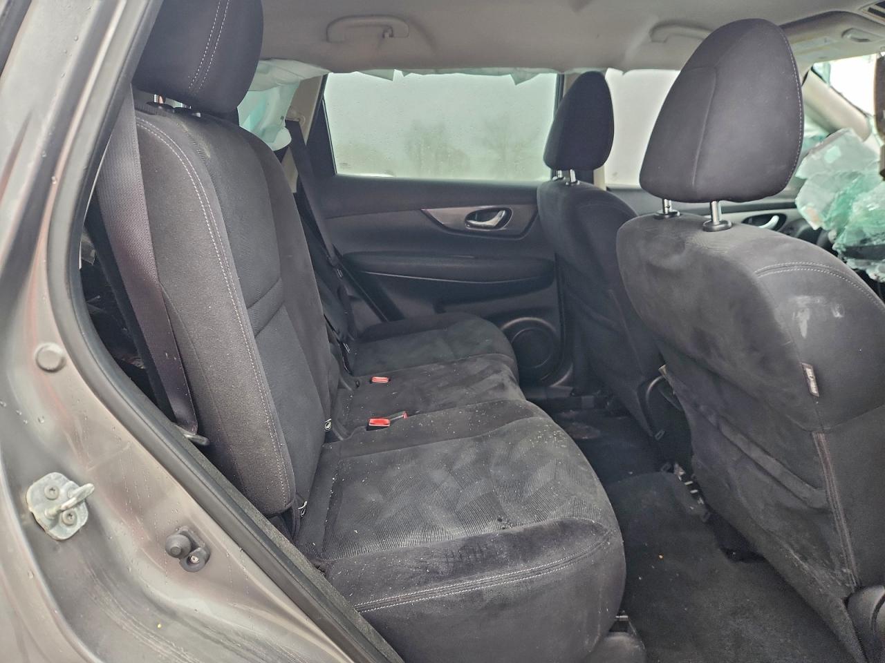 Nissan Rogue S Image 9