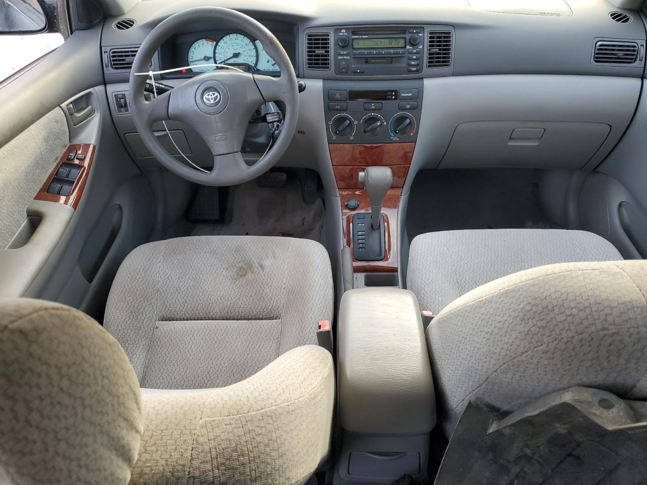 Toyota Corolla Ce Image 7