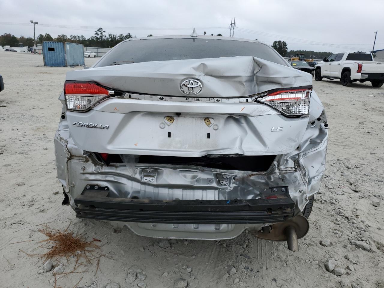 Toyota Corolla Le Image 2