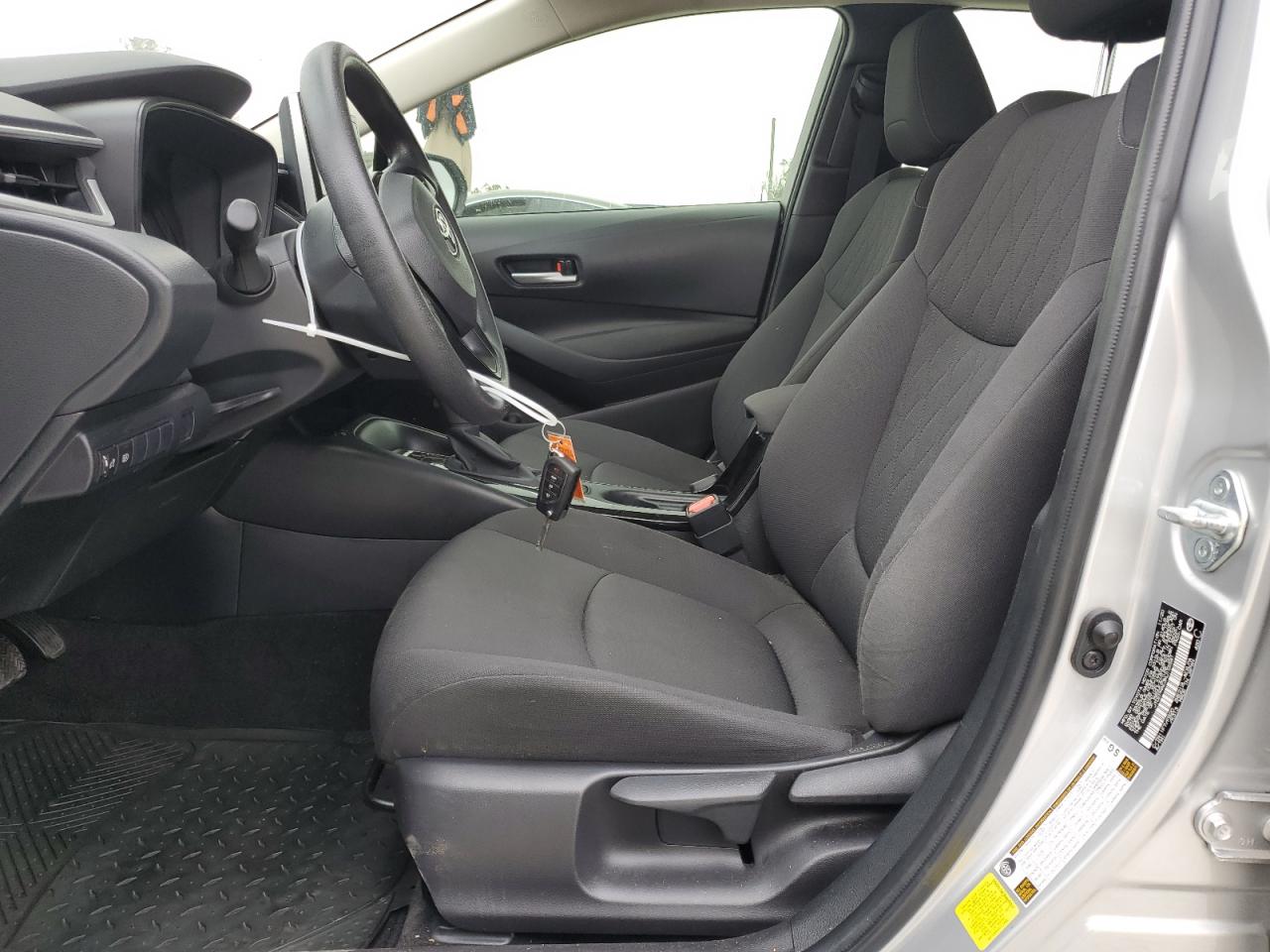 Toyota Corolla Le Image 6