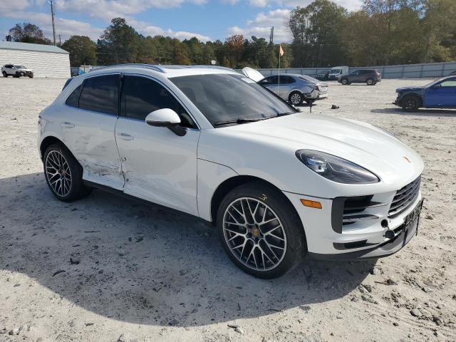 Porsche Macan S Image 2