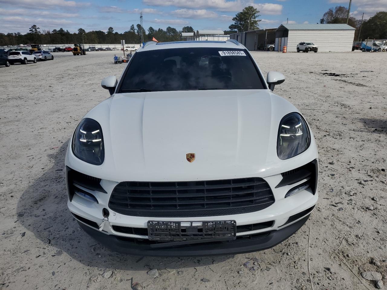 Porsche Macan S Image 3