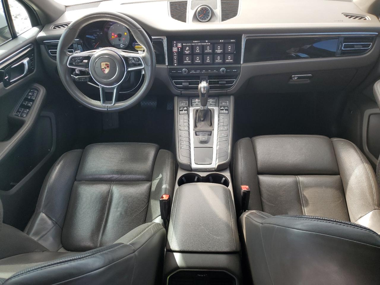 Porsche Macan S Image 6