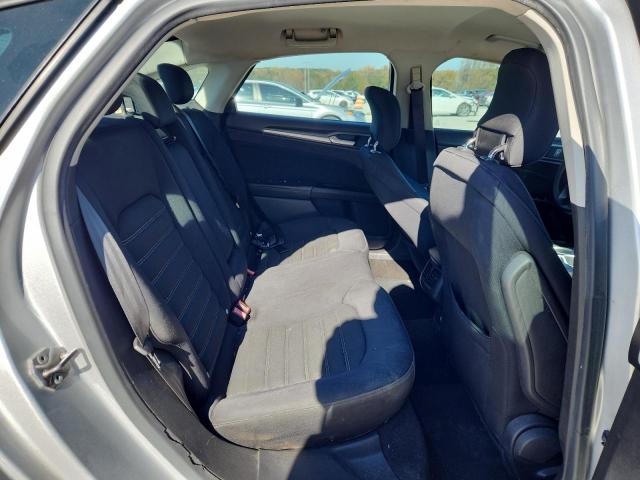 Ford Fusion Se Image 8