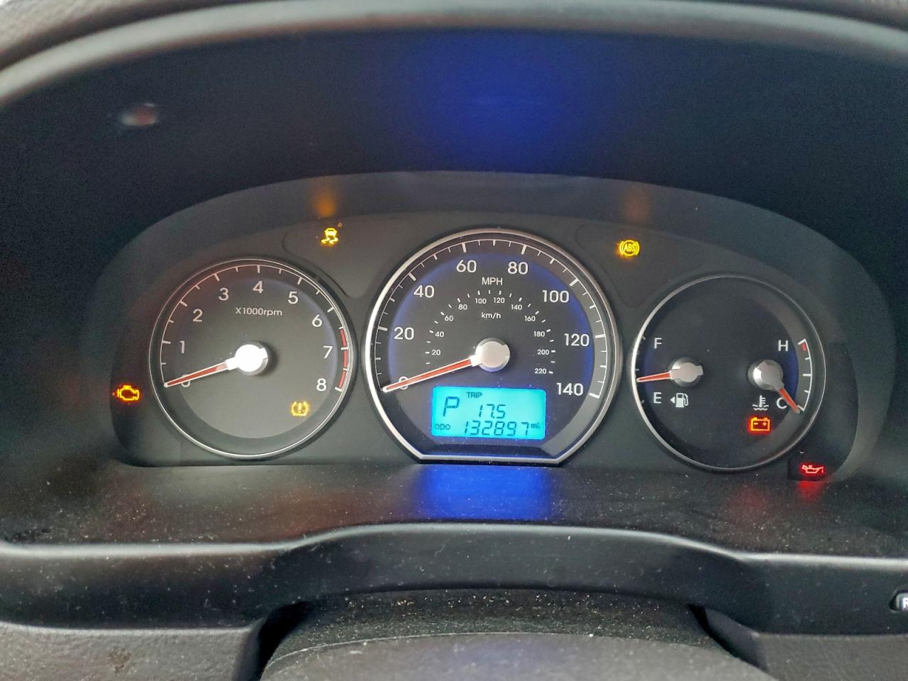 Hyundai SANTA FE Gls Image 7