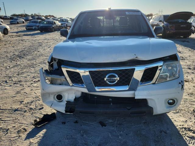 Nissan Frontier S Image 2