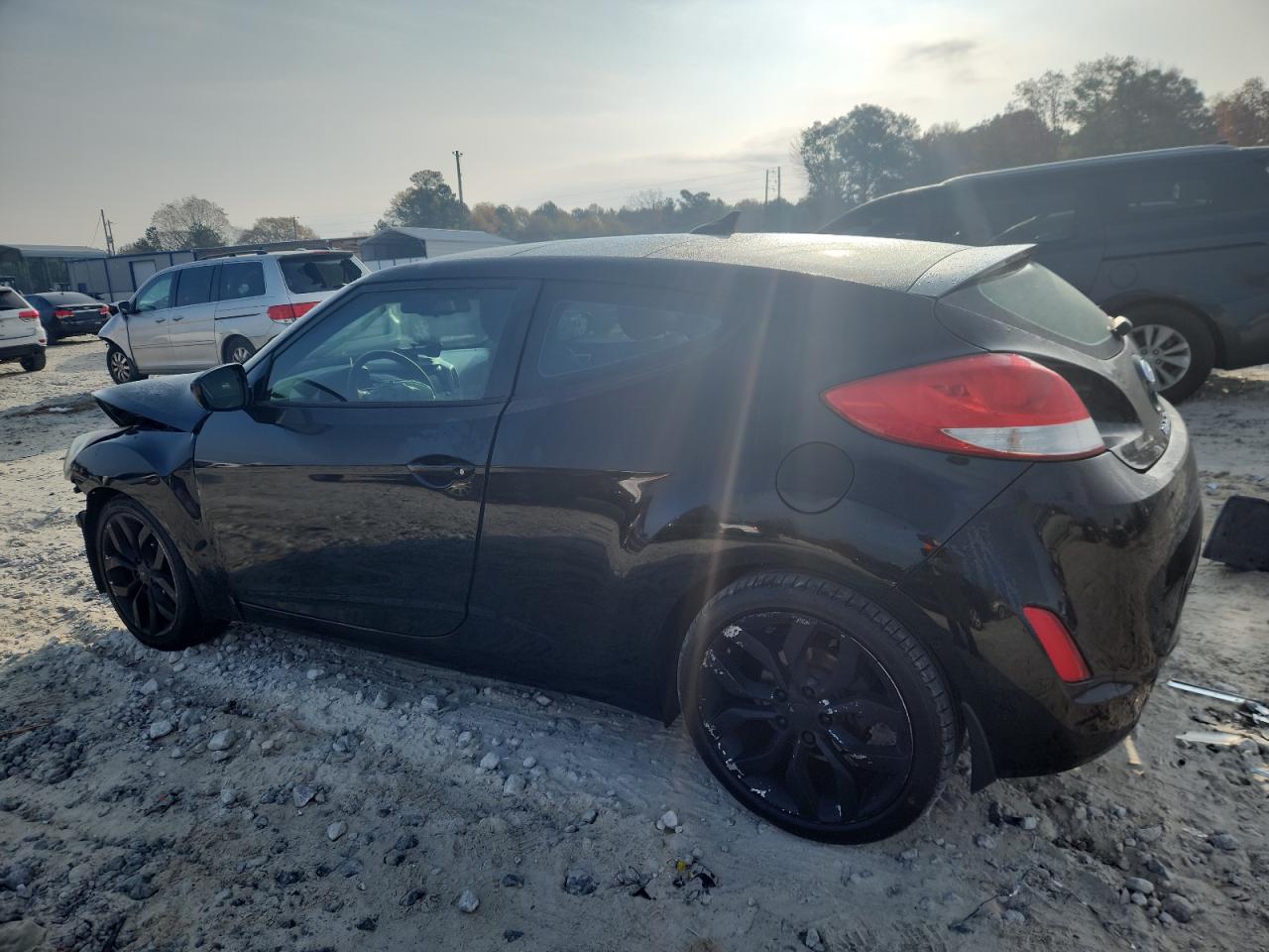 Hyundai VELOSTER Image 6