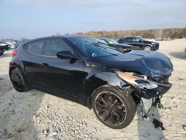 Hyundai VELOSTER Image 3