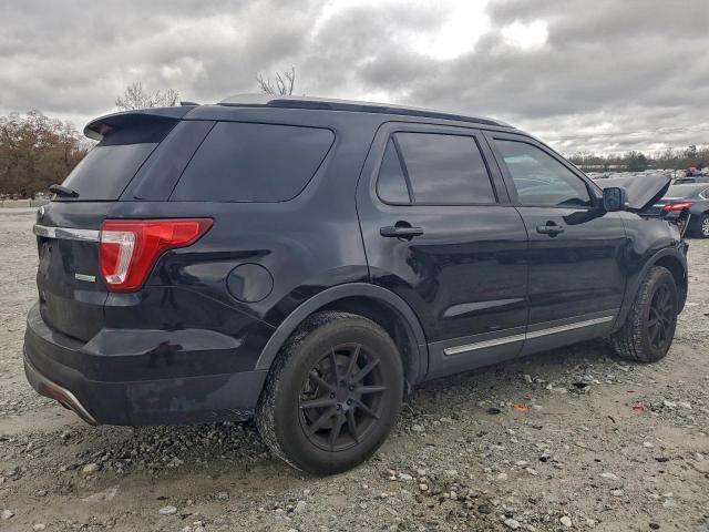 Ford Explorer Xlt Image 13