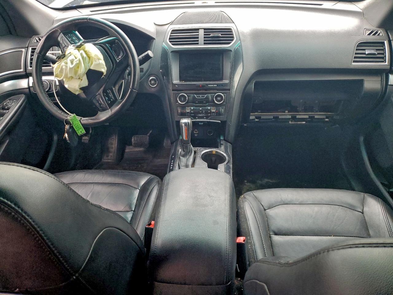 Ford Explorer Xlt Image 3