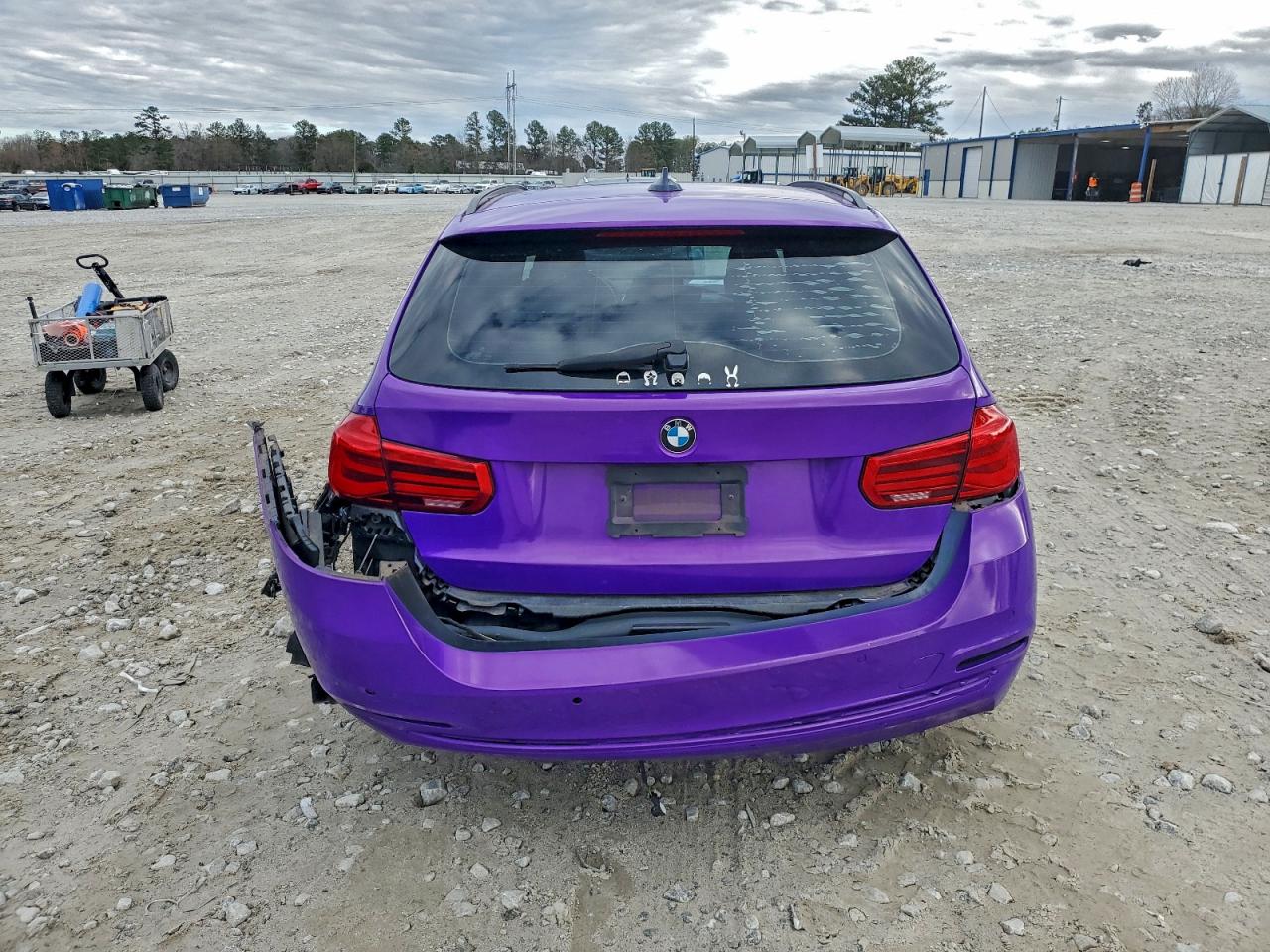 BMW 3 Series Xi Image 6