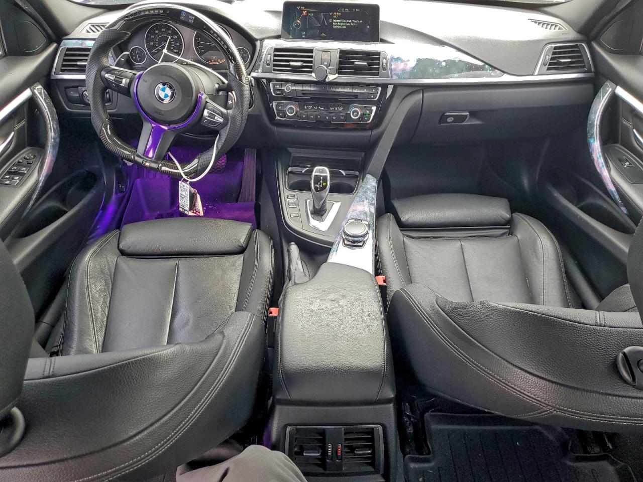 BMW 3 Series Xi Image 12