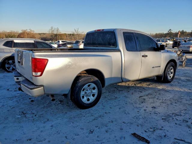 Nissan Titan Xe Image 2