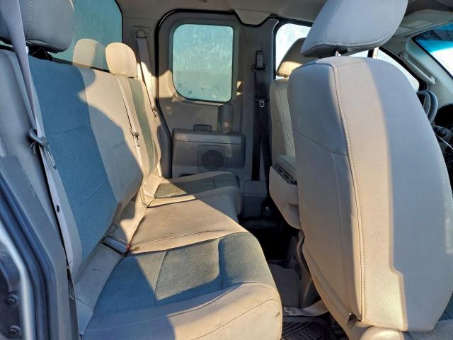 Nissan Titan Xe Image 6