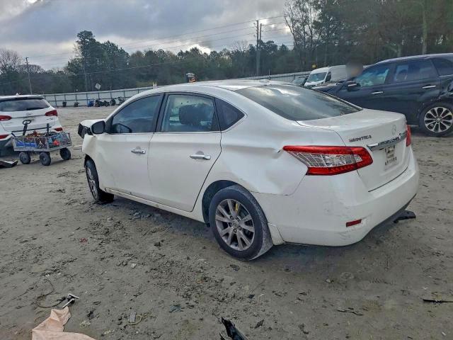 Nissan Sentra S Image 2