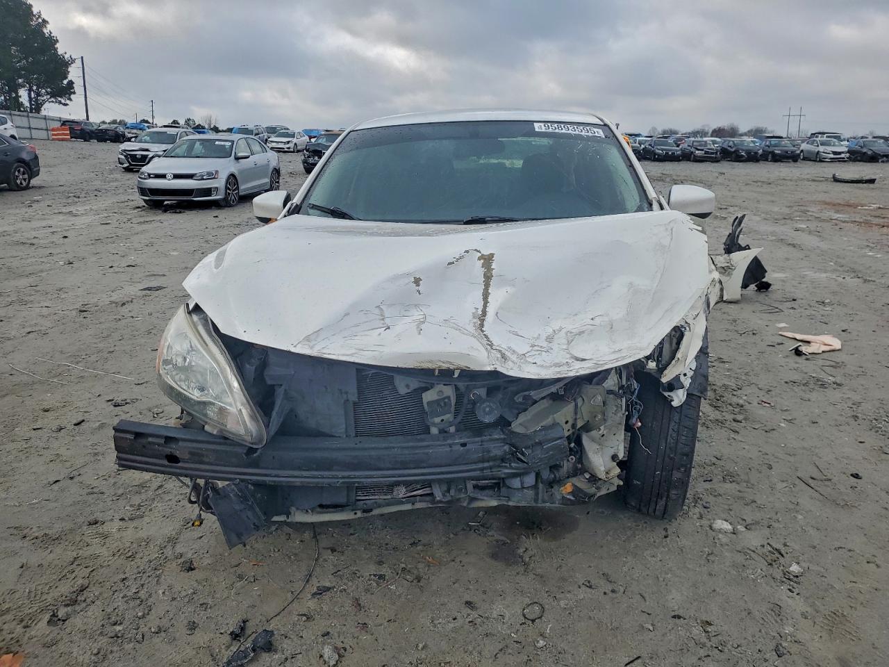 Nissan Sentra S Image 9