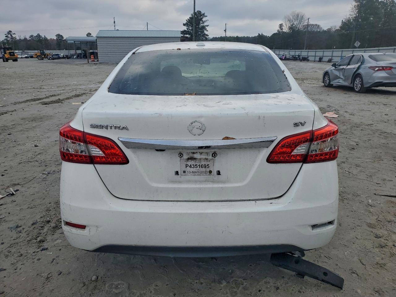 Nissan Sentra S Image 12