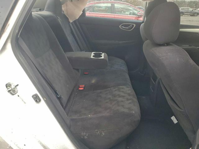 Nissan Sentra S Image 11