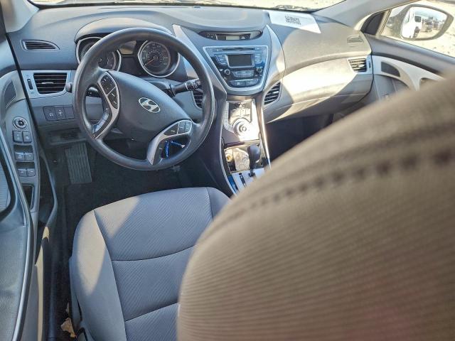 Hyundai ELANTRA Gls Image 11
