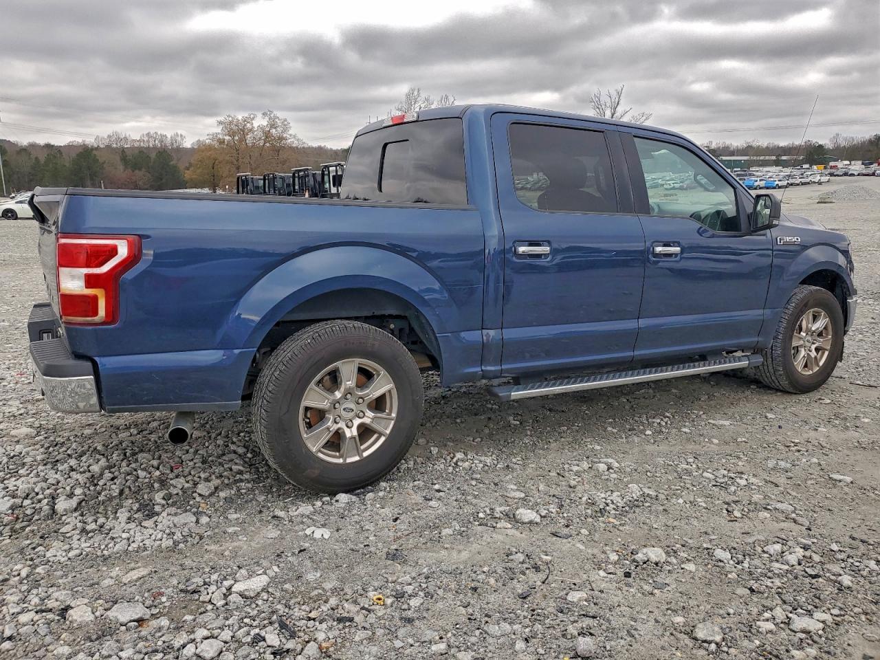 Ford F-150 Supercrew Image 7