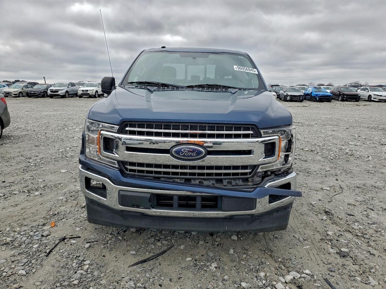 Ford F-150 Supercrew Image 11