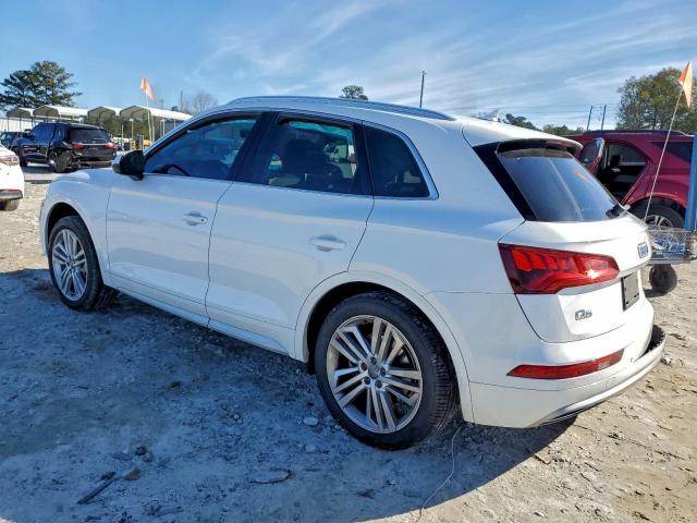 Audi Q5 Premium Plus Image 2
