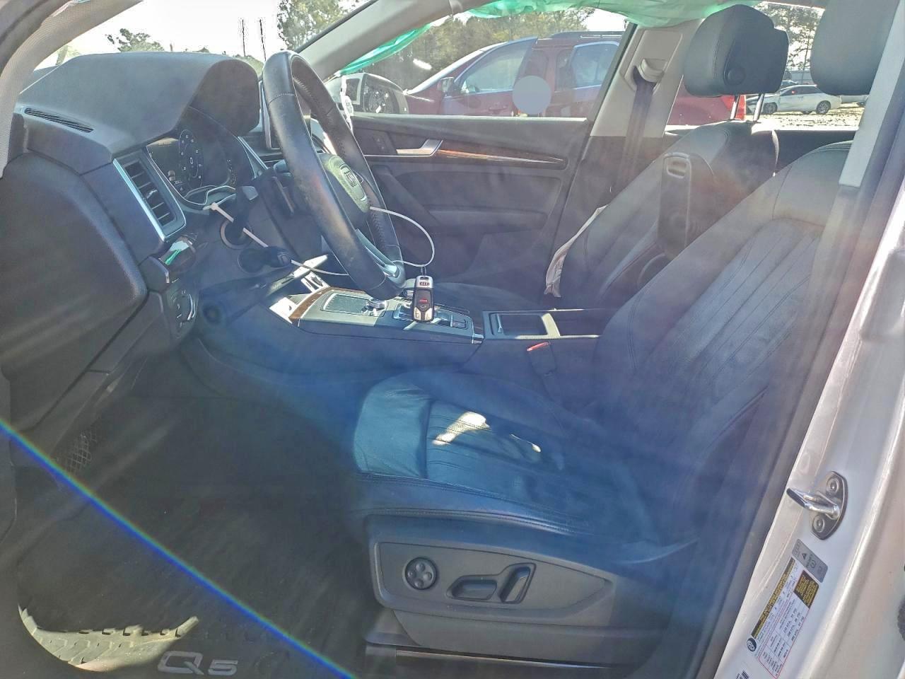 Audi Q5 Premium Plus Image 8