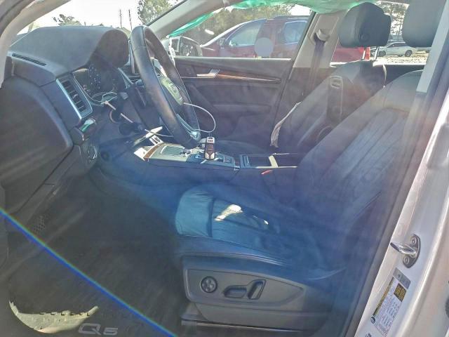 Audi Q5 Premium Plus Image 8