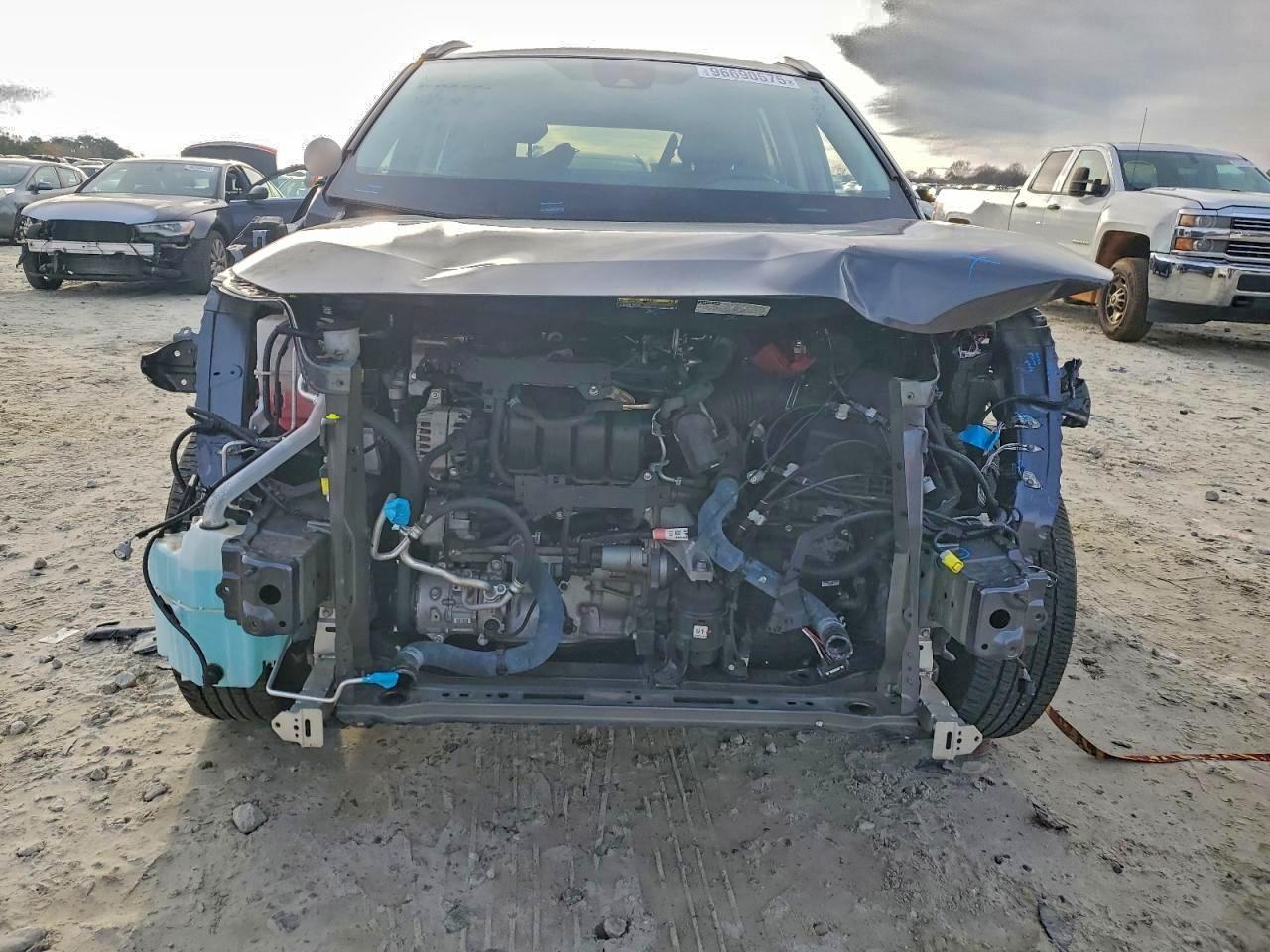 Toyota RAV4 Le Image 3