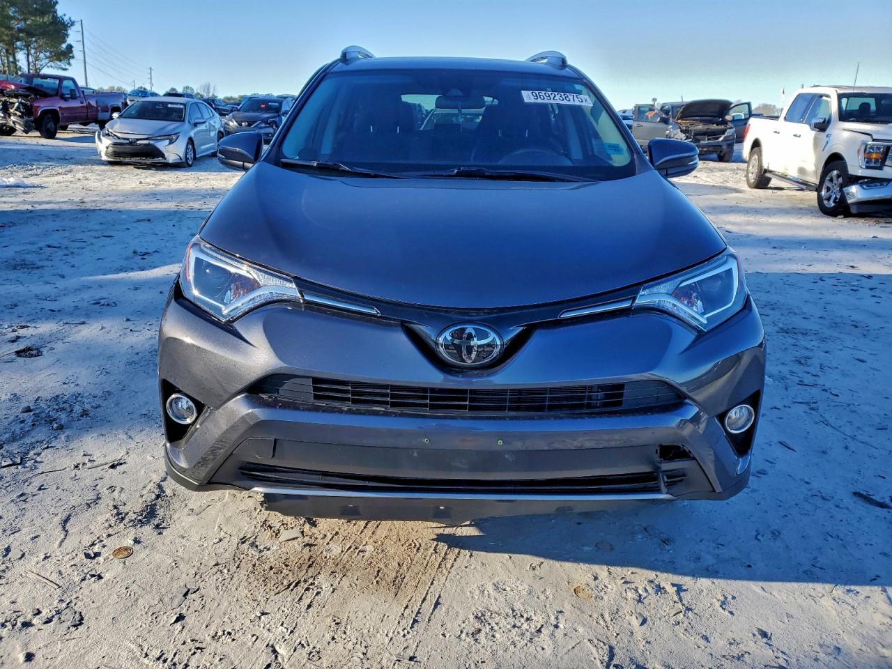 Toyota RAV4 Adventure Image 9