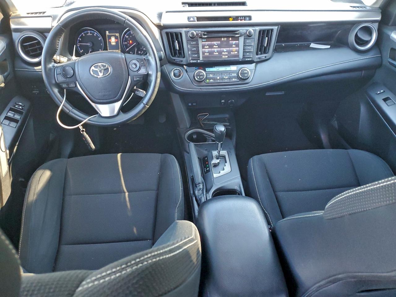 Toyota RAV4 Adventure Image 12