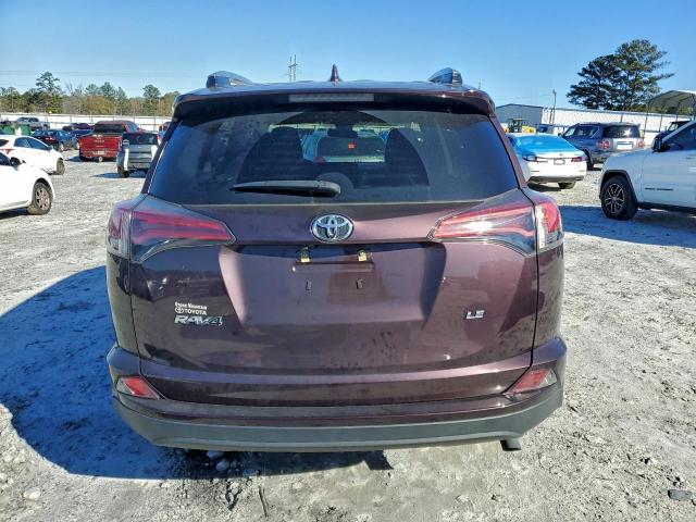 Toyota RAV4 Le Image 4