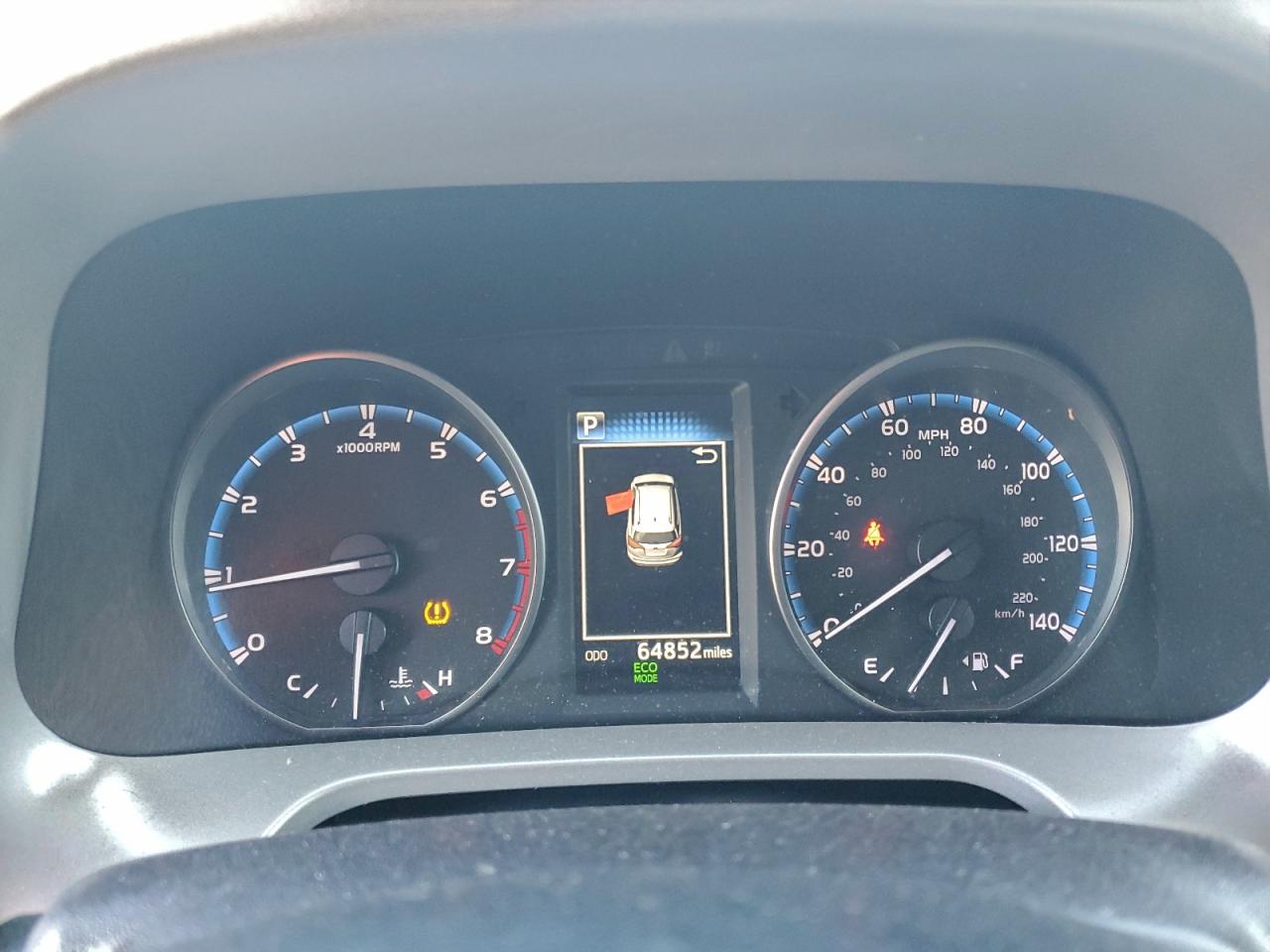 Toyota RAV4 Le Image 9