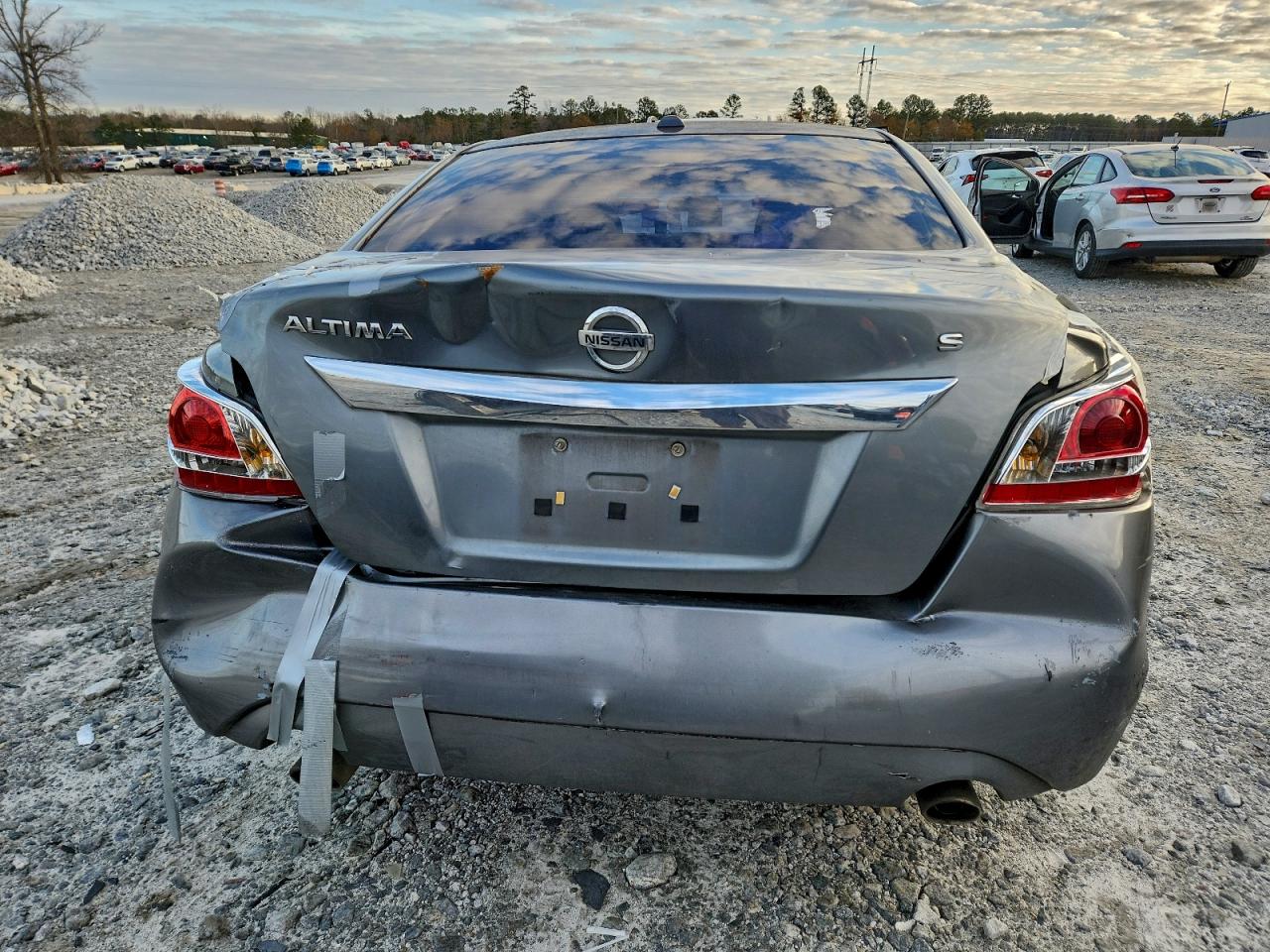 Nissan Altima 2.5 Image 4