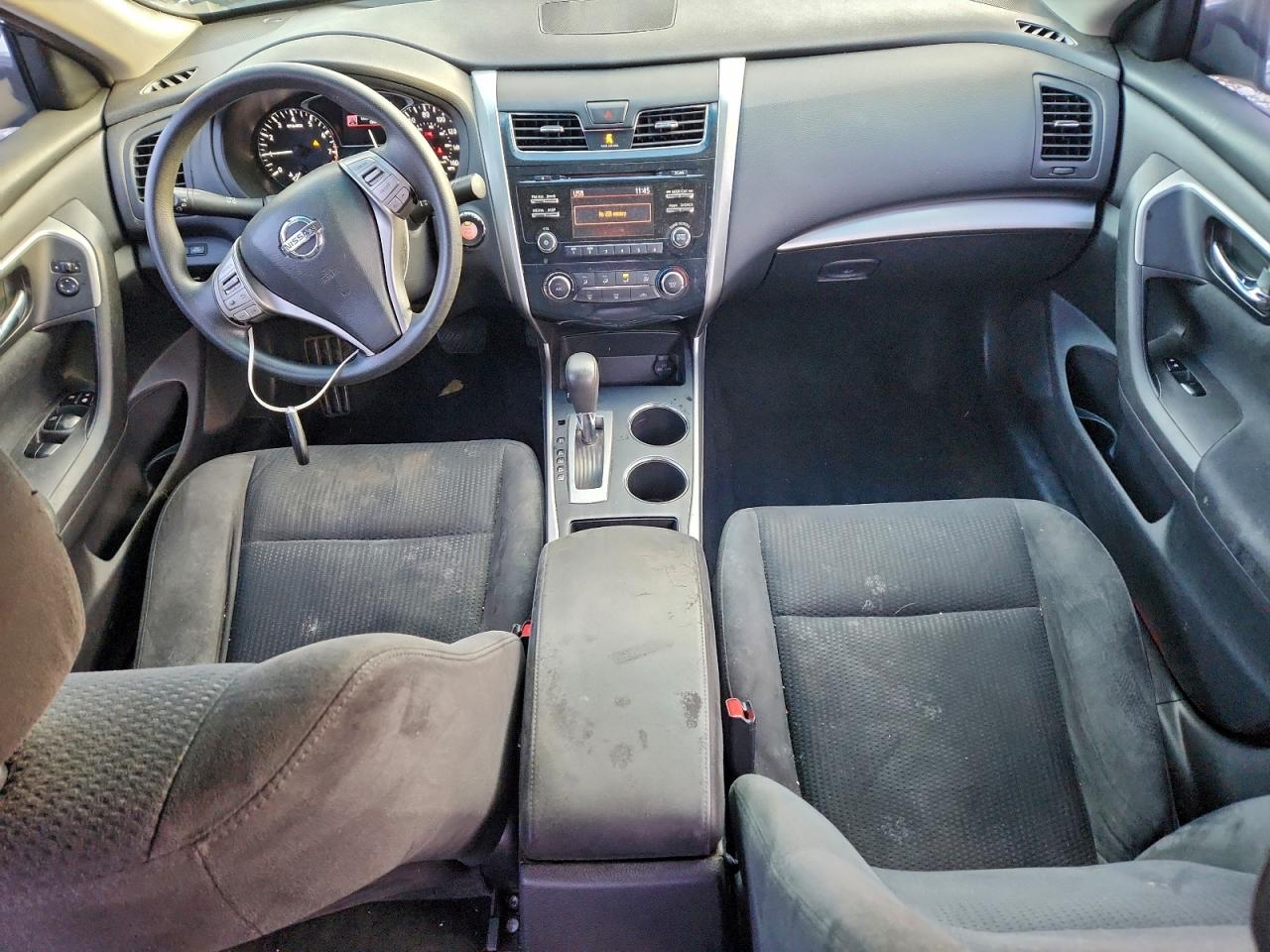 Nissan Altima 2.5 Image 10