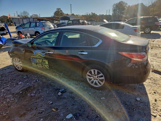 Nissan Altima 2.5 Image 3