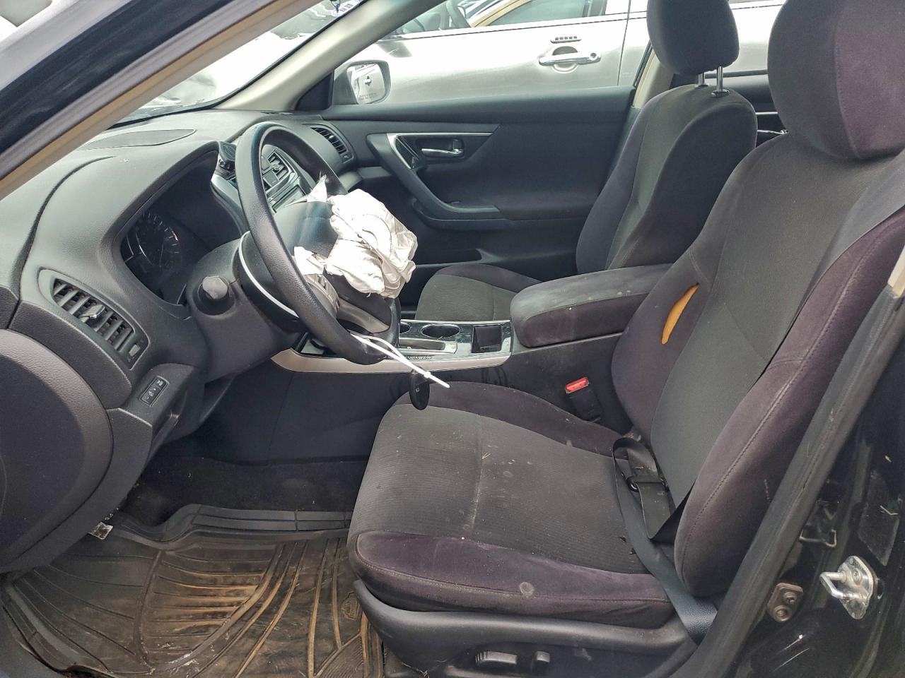 Nissan Altima 2.5 Image 6